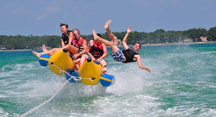 Banana Beach Salou despedidas 2025