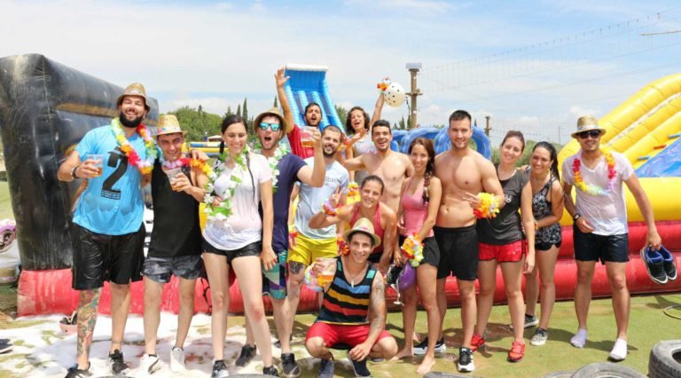 Gincana Humor Amarillo Wipe Out Cambrils 2025