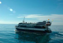 Catamarán Salou despedidas Sunset 2025 Catamarán Salou despedidas Sunset 2025