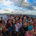 fiesta en barco tarde salou
