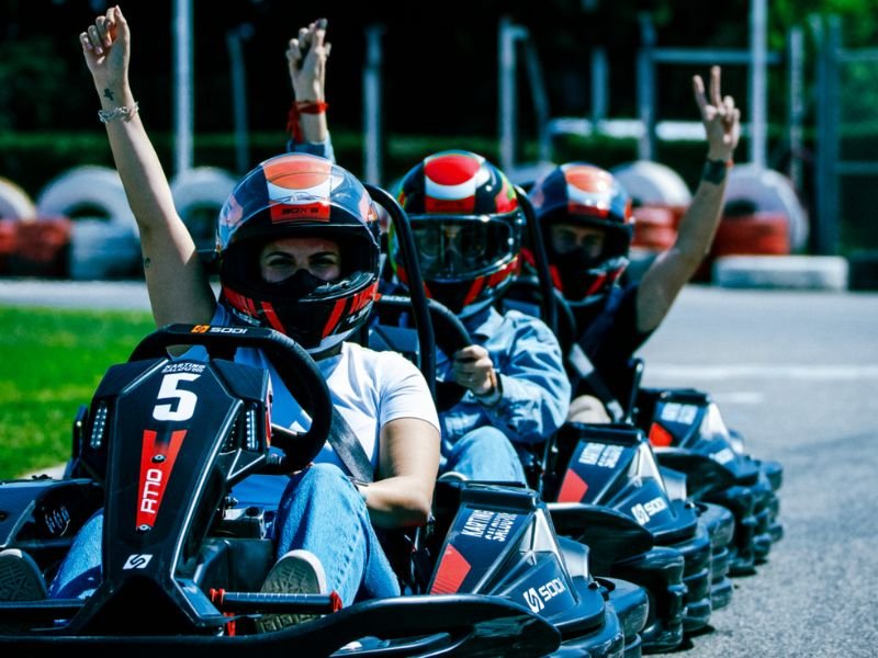 Karting Salou | Despedidas de Soltero/a Salou - La Millor Farra Sprint Race Karting Salou