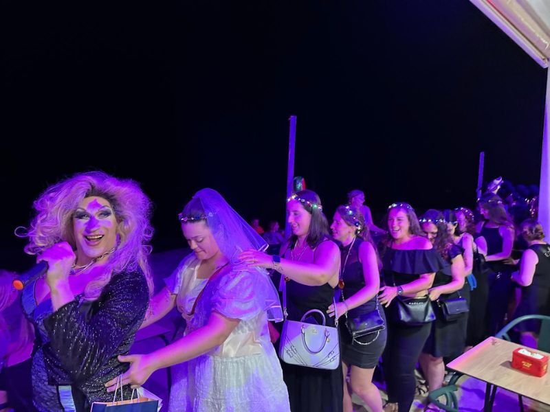 Cena Despedidas Salou Frente al Mar | Beach Club show-salou