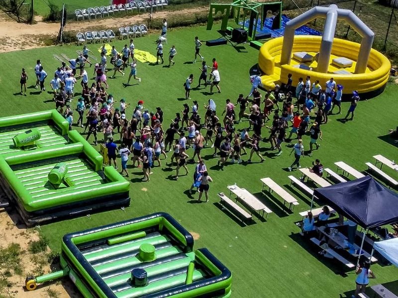 Vista aérea instalaciones 10000m2 Humor Amarillo