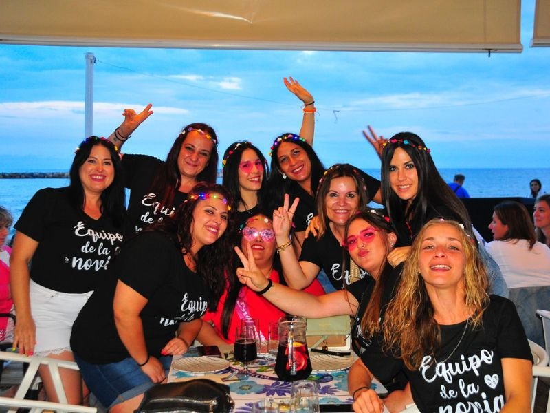 Cena Despedidas Salou Frente al Mar | Beach Club cena-despedidas-salou