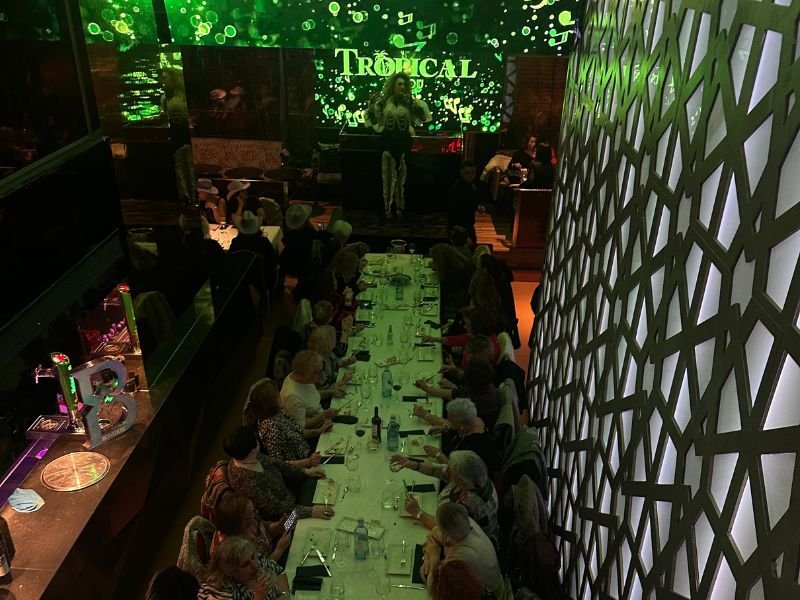 Cena para Despedidas Salou 2026 | El Gran Show Tropical Fusión Cena para Despedidas Salou 2026 | El Gran Show Tropical Fusión